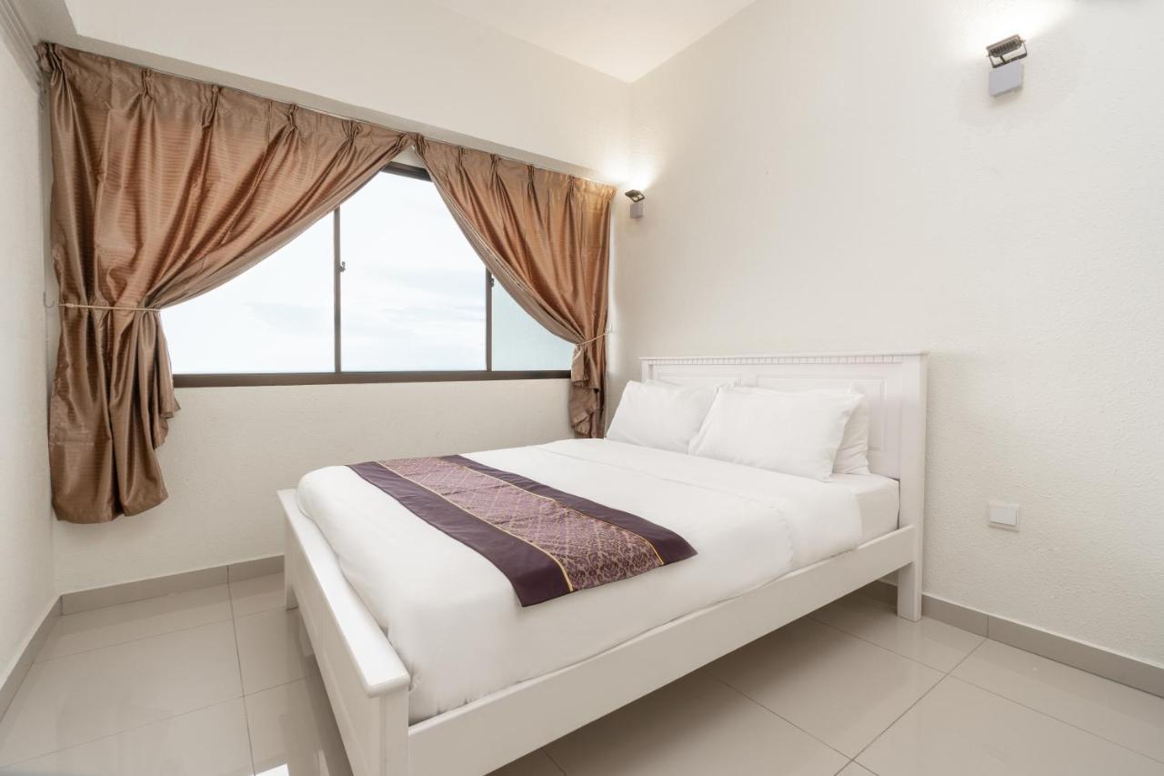 Deluxe Seaview 2304 - 2 *
